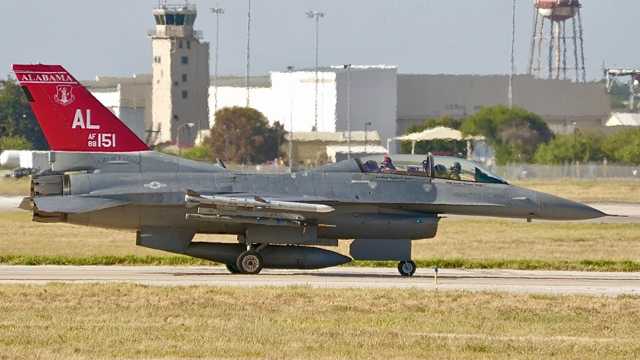 F-16 Red Tails & Morning Sorties at Kelly Field!