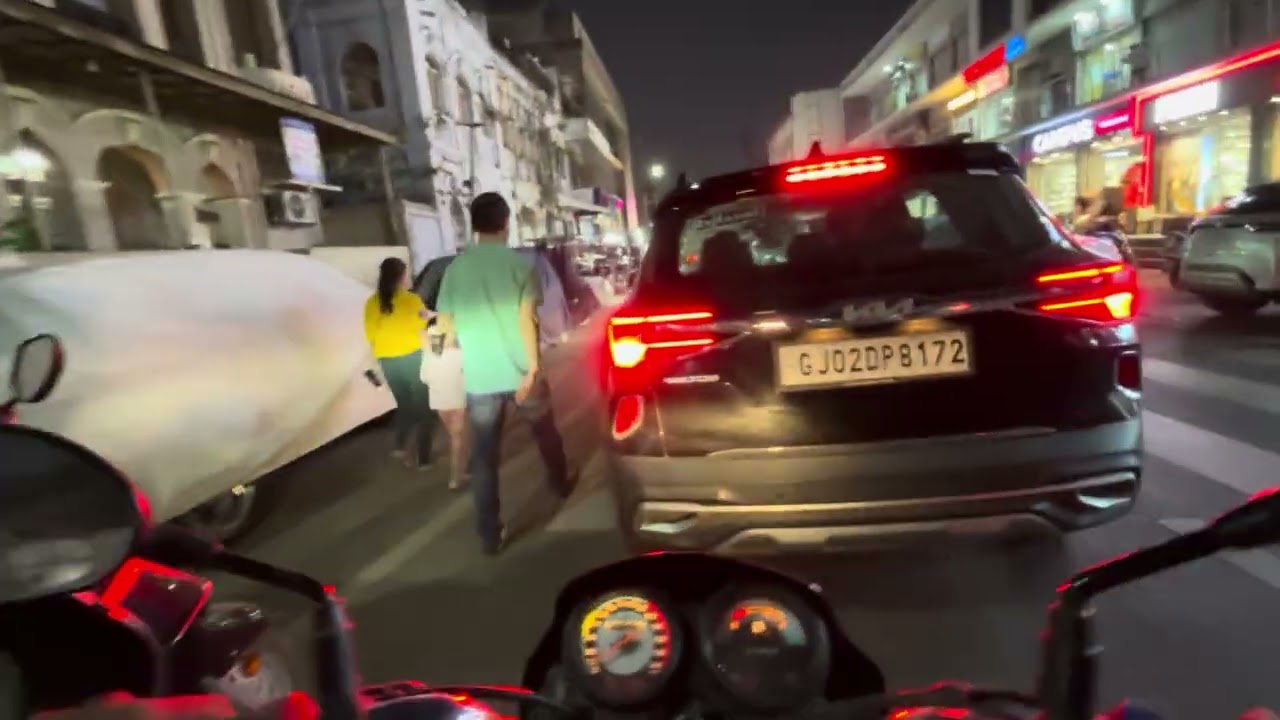 Public reaction, vlog video Mahesana 🥰😄🙈#vlog #ride 