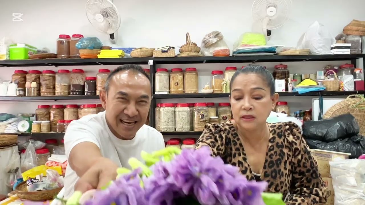 ច័ន្ទ តារាទី អរគុណភ្ញៀវដែលចូលរួមមង្គលការកូនប្រុស