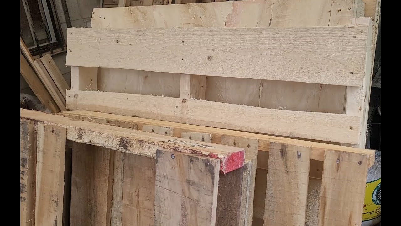 Another home project using mainly pallet wood - kitchen cart with wheels