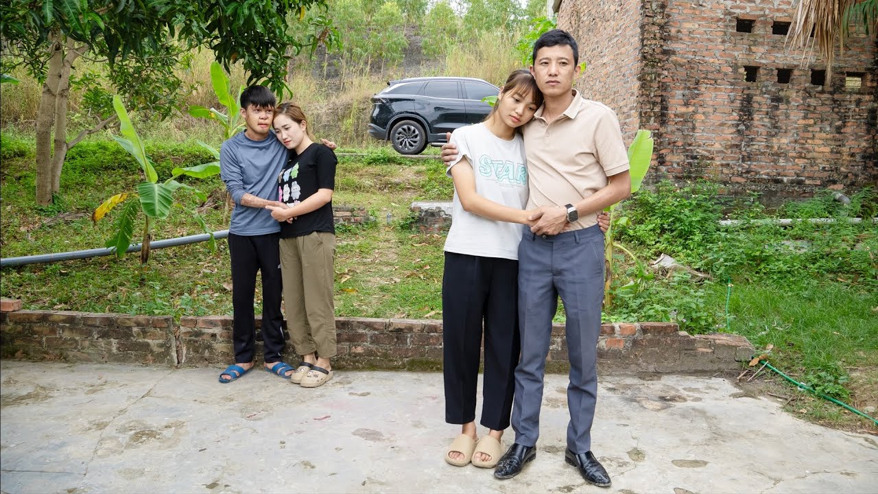Hoa returns to her old home: Thai and Huyen are happy to see Hoa and Tuan again
