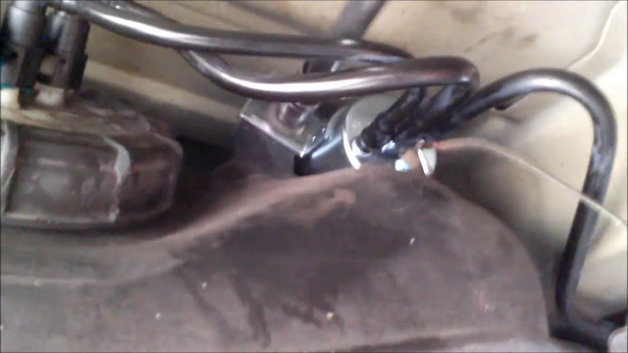FUEL FILTER REPLACEMENT ON A 1998 DODGE GRAND CARAVAN