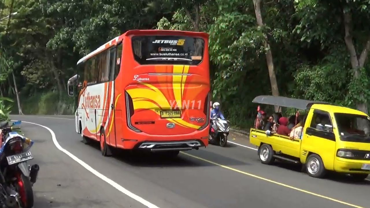Artis bus telolet bus bandung selatan menuju pantai selatan