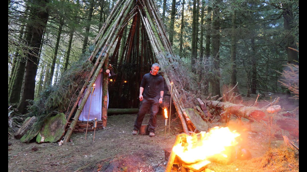 HIGHLIGHTS of a Wigwam being built start to finish.