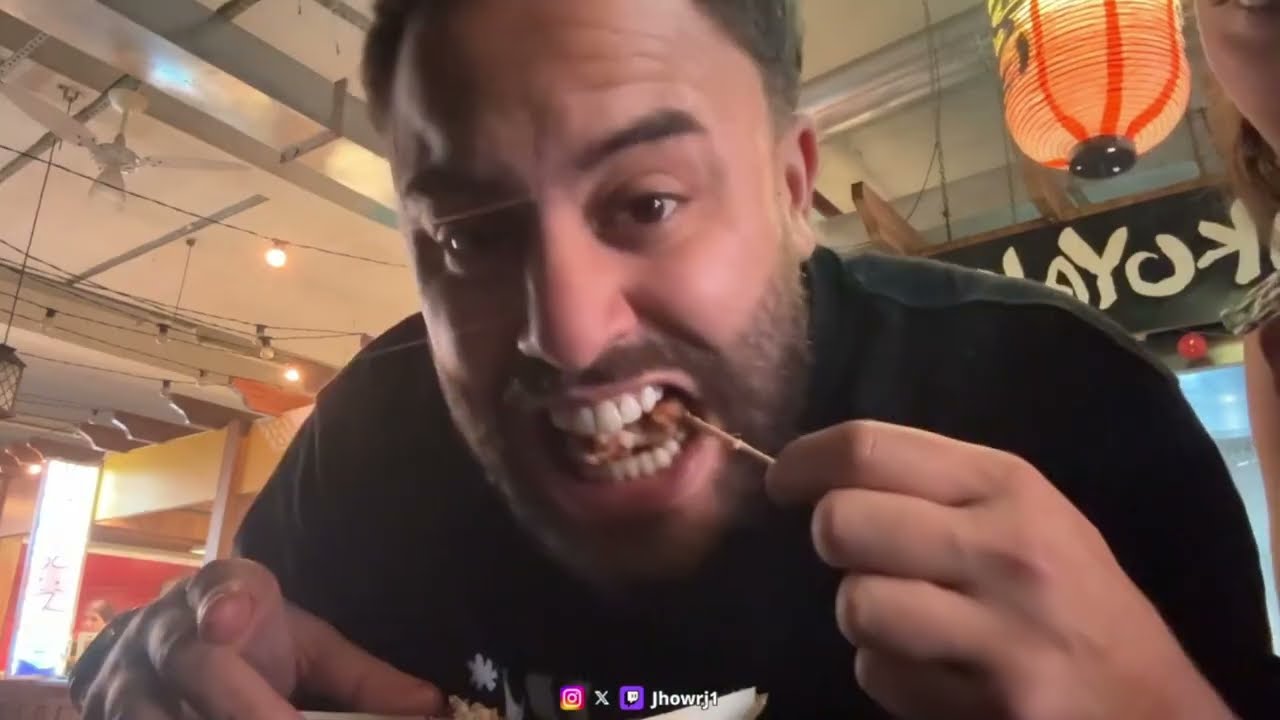 JHOW EXPERIMENTANDO COMIDA JAPONESA JUNTO COM A BECA NA LIBERDADE!