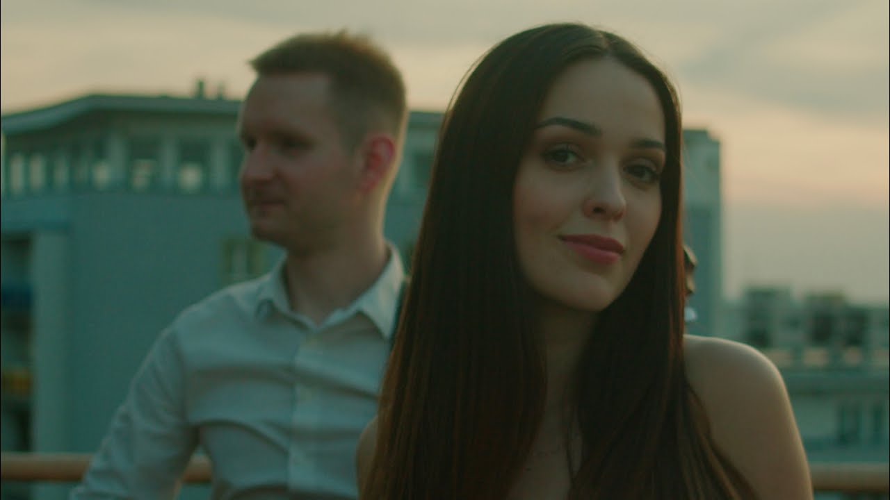 Nikol Votrubová - Co bude se mnou (Official Lyrics Video)