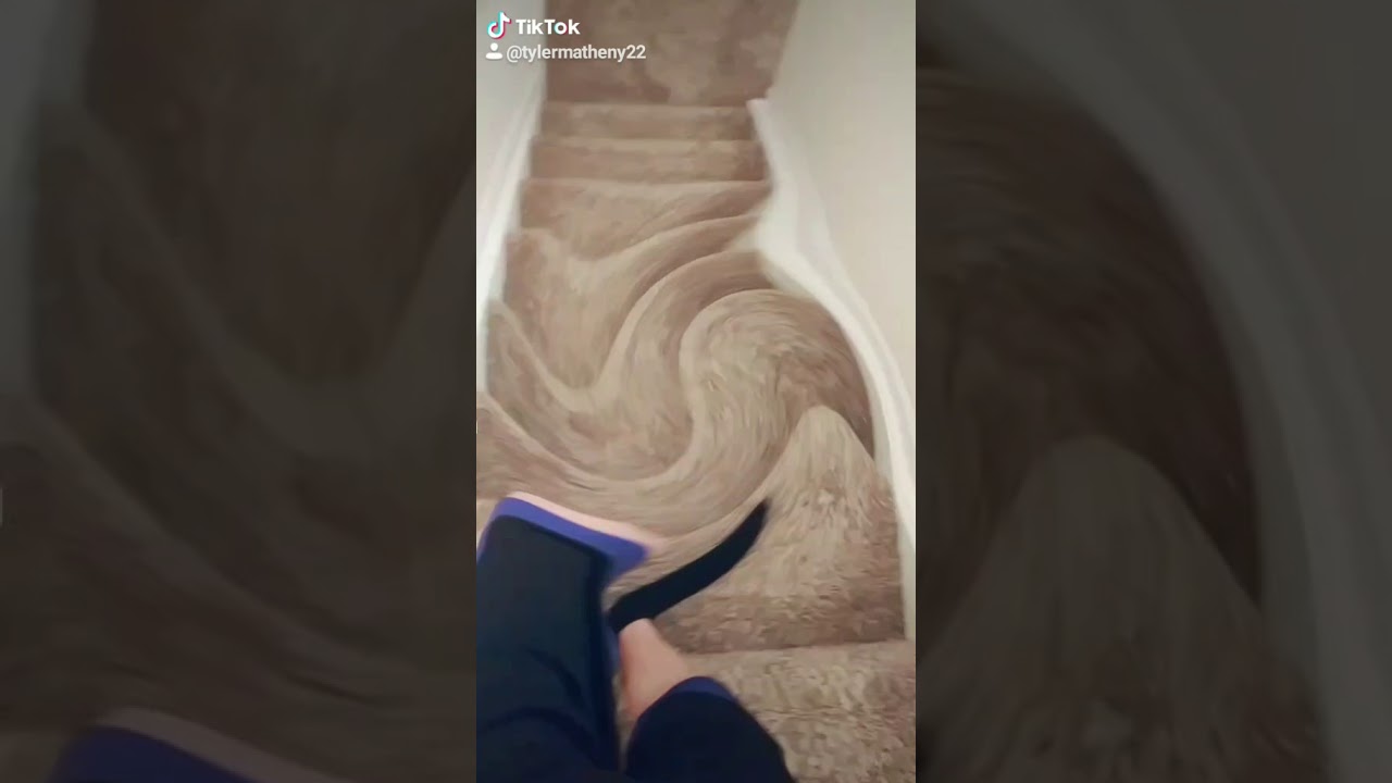Walking down the Stairs with this weird filter! (Like and Follow for more)