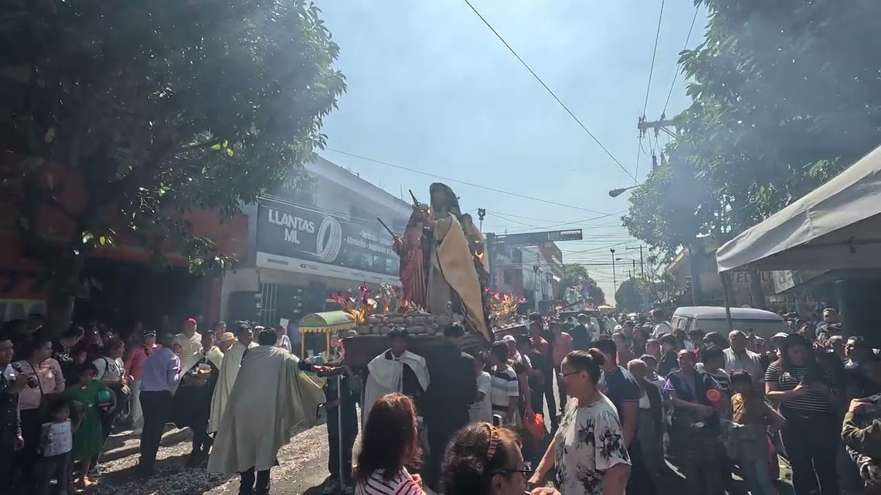 6 de enero 2026....Al paso de La Santísima Inmaculada de Divina Providencia. Zona 8