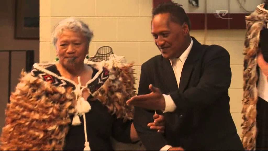 Weavers show off their stunning korowai