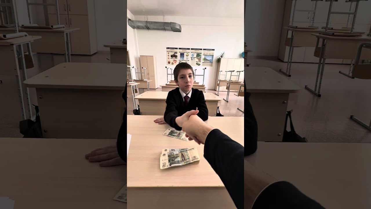 1 вопрос- 10₽