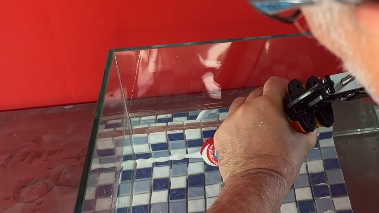 Sitol Infinity bonding and sealing even under water