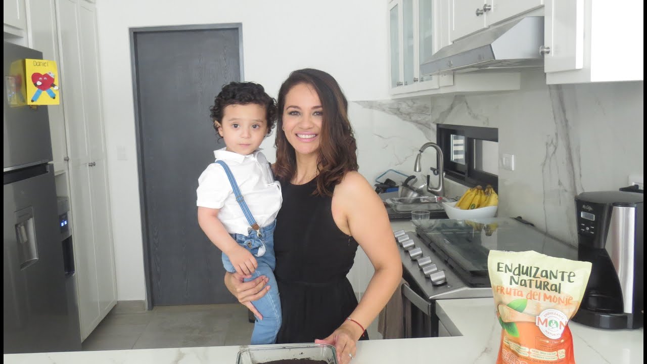 PASTEL DE CHOCOLATE SIN HARINA | De Sascha Fitness