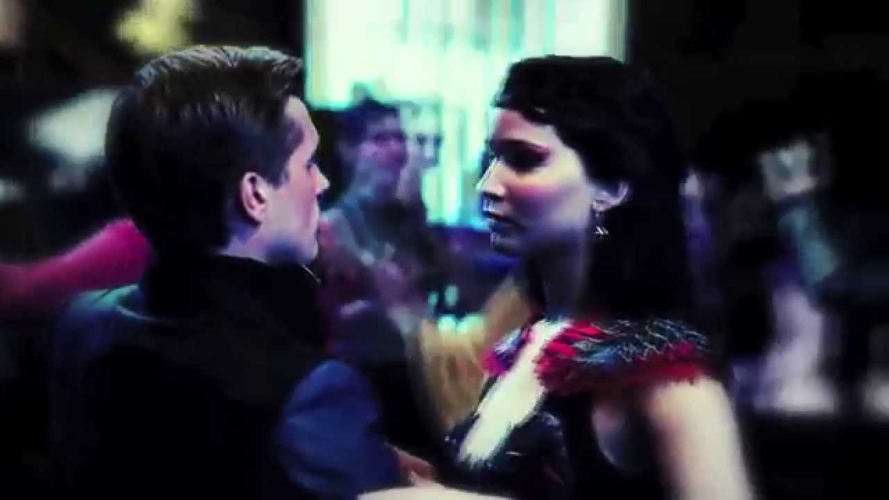 Katniss & Peeta | Love Me Like You Do
