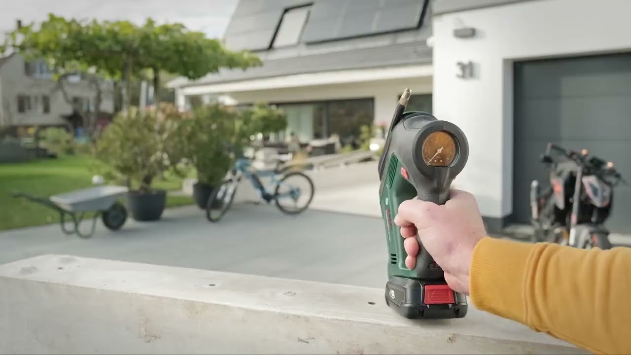 Akku-Druckluftpumpe Bosch UniversalPump 18V