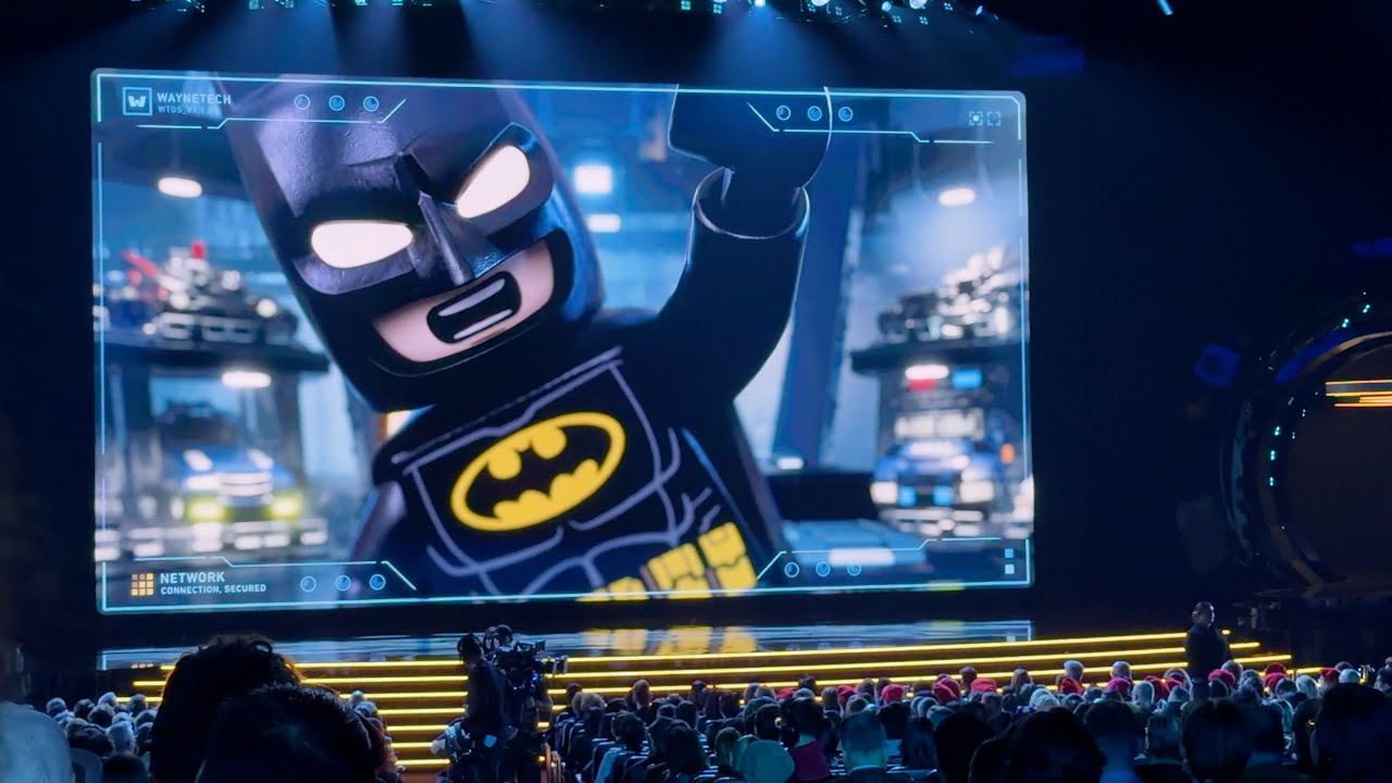 LEGO Batman: Legacy of the Dark Knight Official Heroes & Villains Trailer - Live Crowd Reaction!
