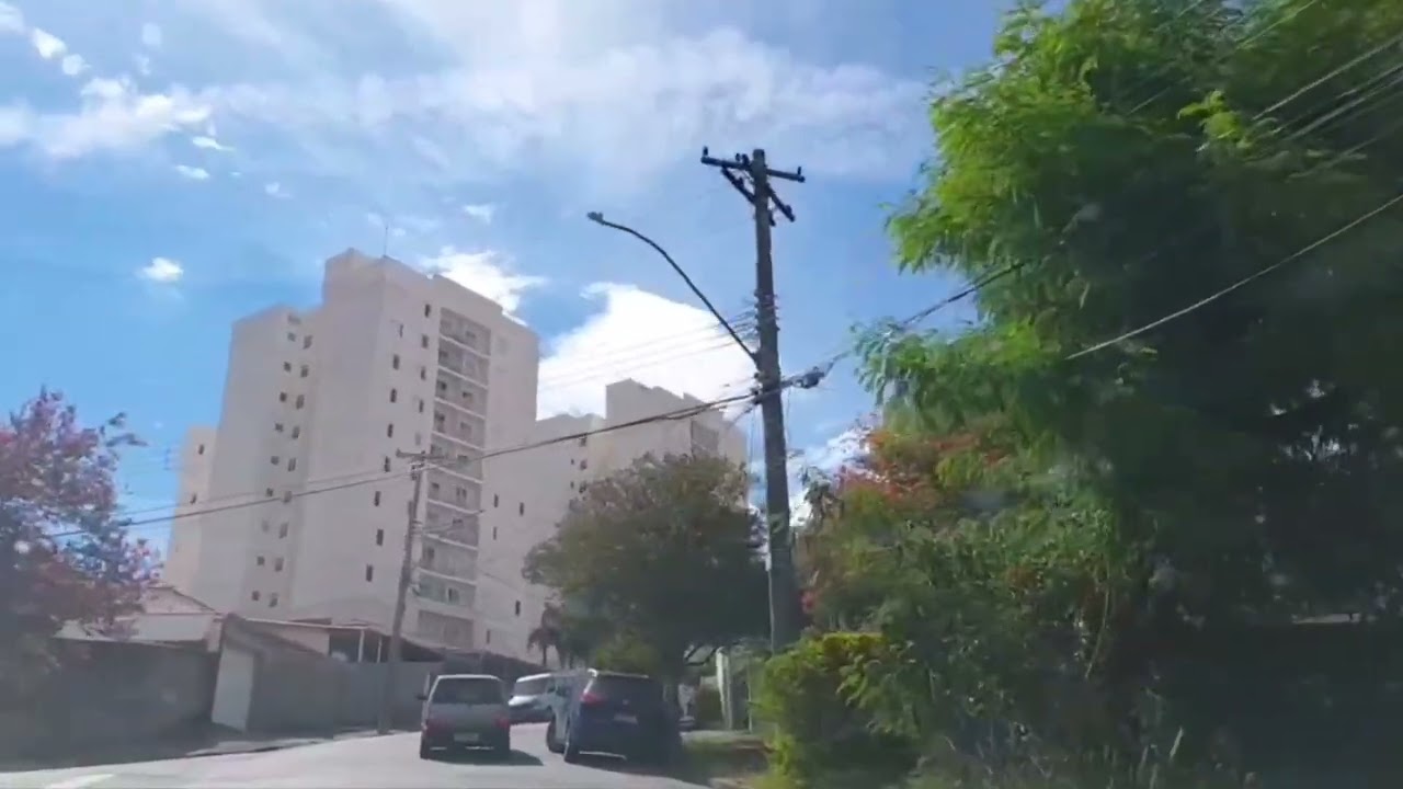 Dirigindo em Campinas, SP  Brasil, no centro da Cidade e Bairro Vila Industrial