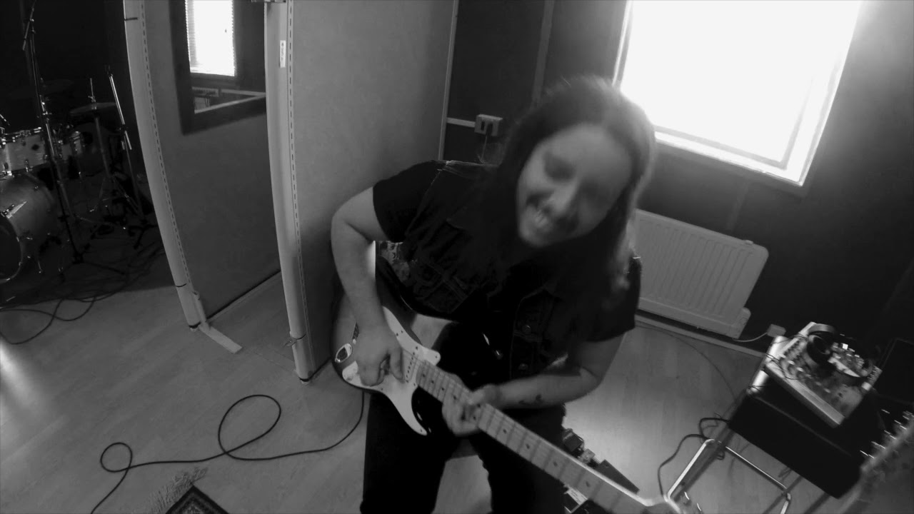 NIGHT - FEELING IT EVERYWHERE (Studio Pictures)