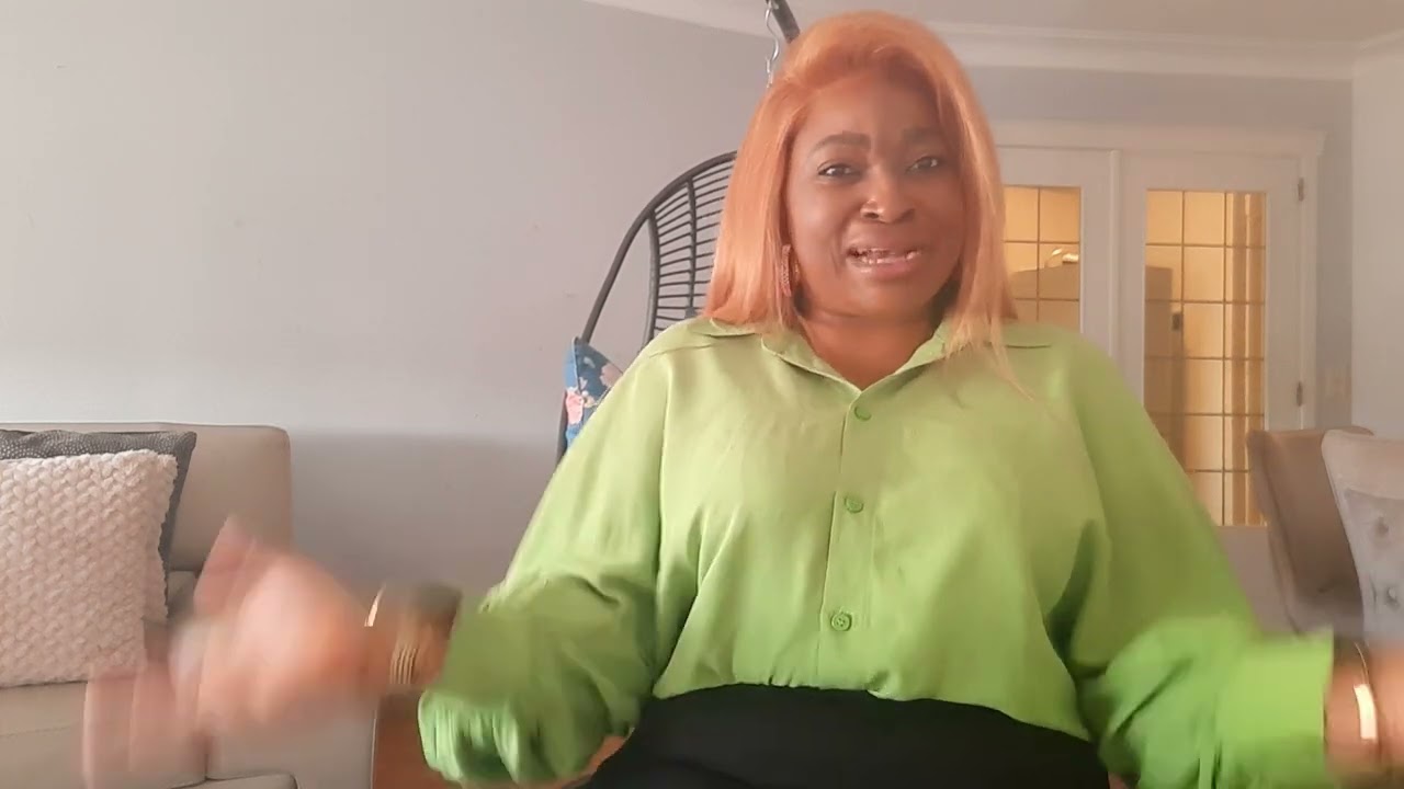 Cours de grande dame, Ndeko Mwasi yekola  kopesa Papa elengi na tango ya tatami , moi bisous.