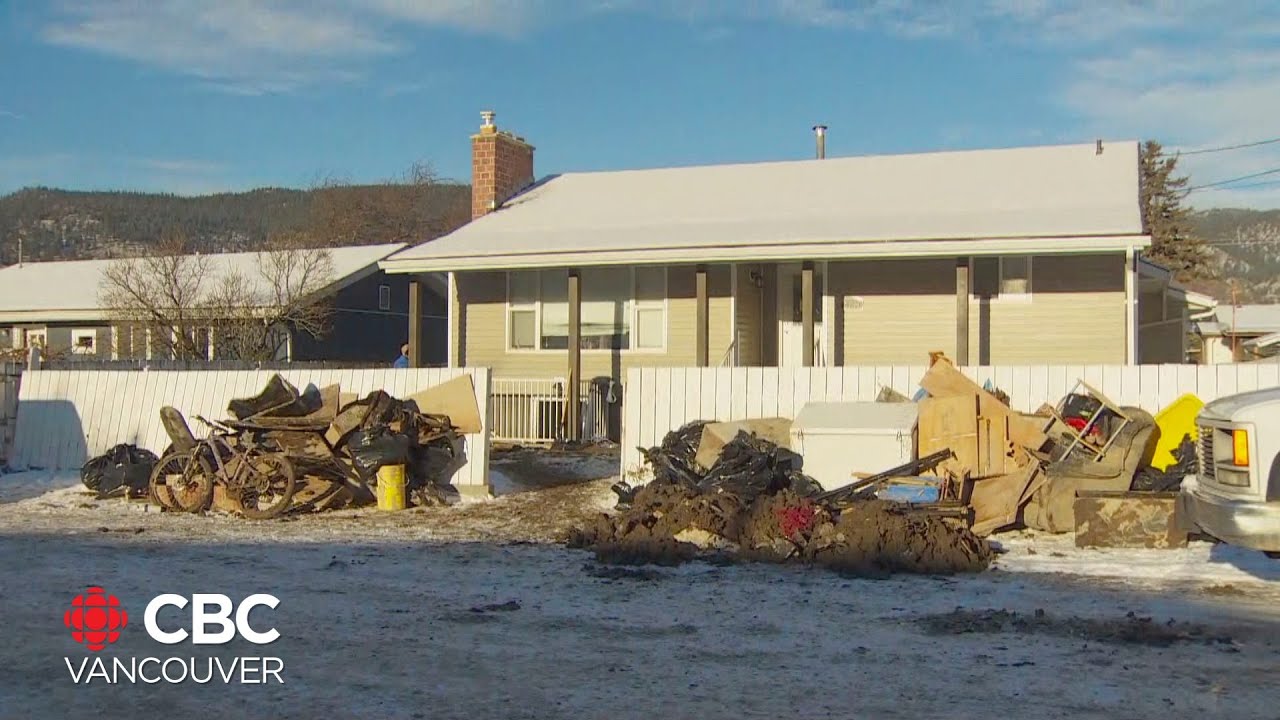 Merritt residents begin to cleanup following flood damage
