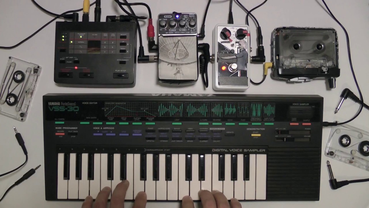 RIFF-O-MATIC GLITCH | AKAI PHRASE SAMPLER + YAMAHA VSS-30