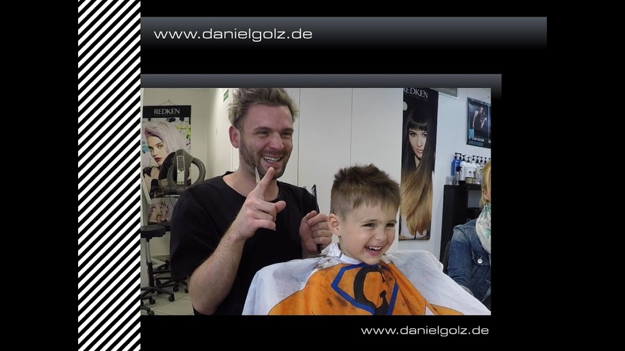 Kinder  beim Friseur