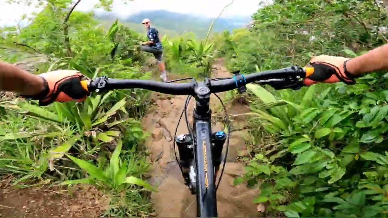 Le Pouce Mauritius Downhill bike #mtb #mauritius #monkey