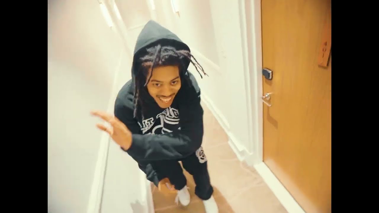 Zelly Ocho - Duces ( Official Music Video) shot by. Poloviz