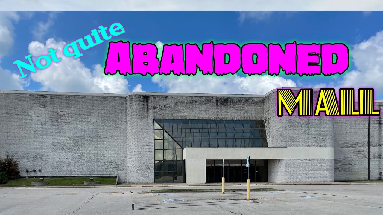 Not quite abandoned mall tour