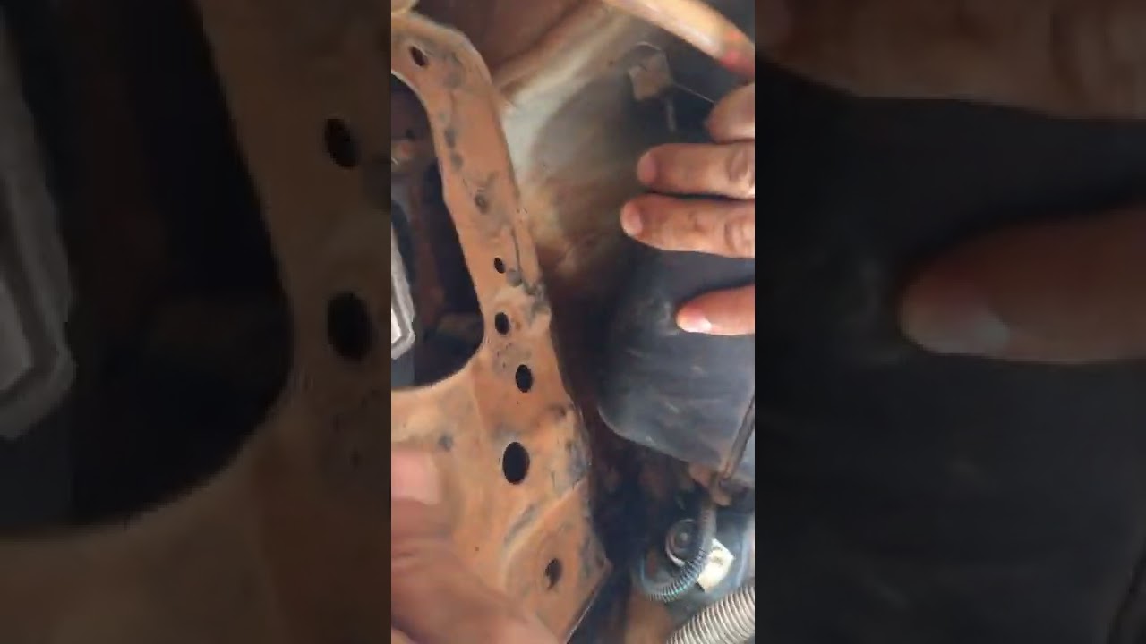 como trocar o coxim do motor,lado esquerdo,do gran Siena