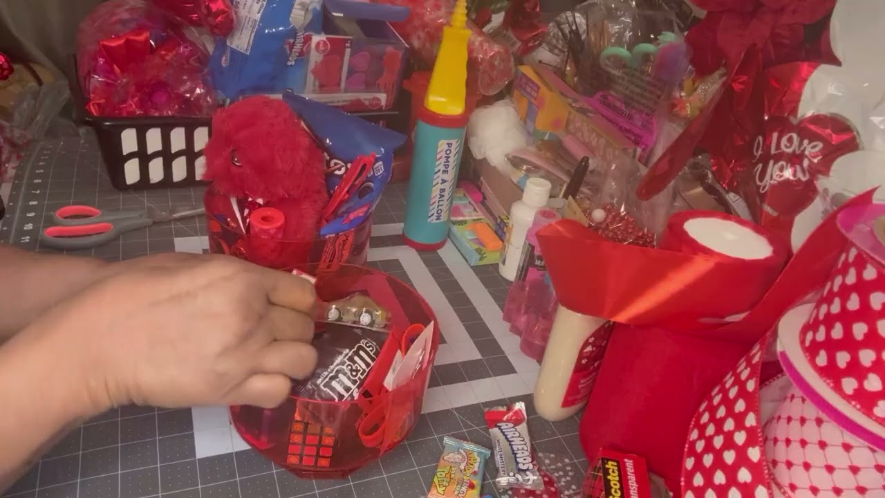 Candy gift rolls for valentines 