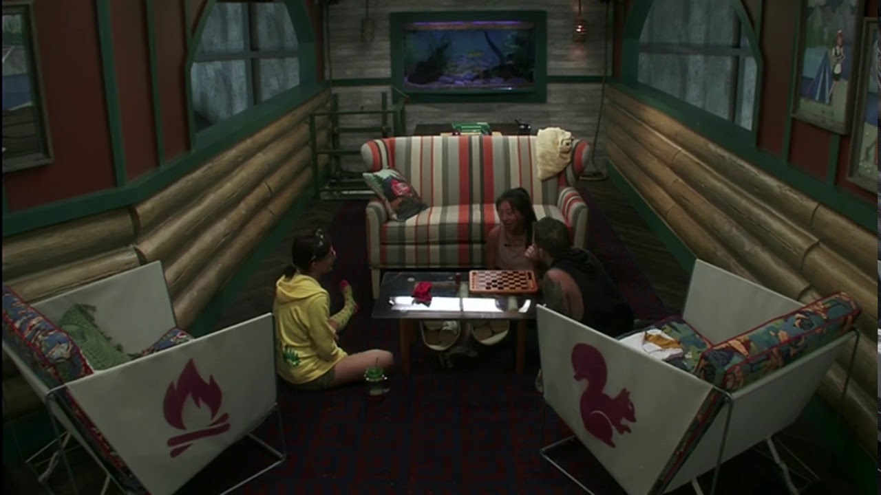 BB21 Live Feeds | Nick & Bella tell Nicole that they should have believed her!!!! ( game talk )