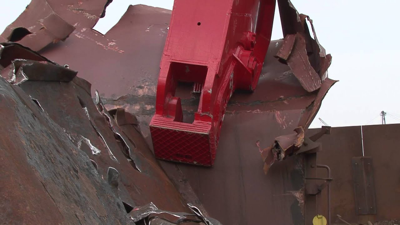 Rotar RSS Scrap Shear in action