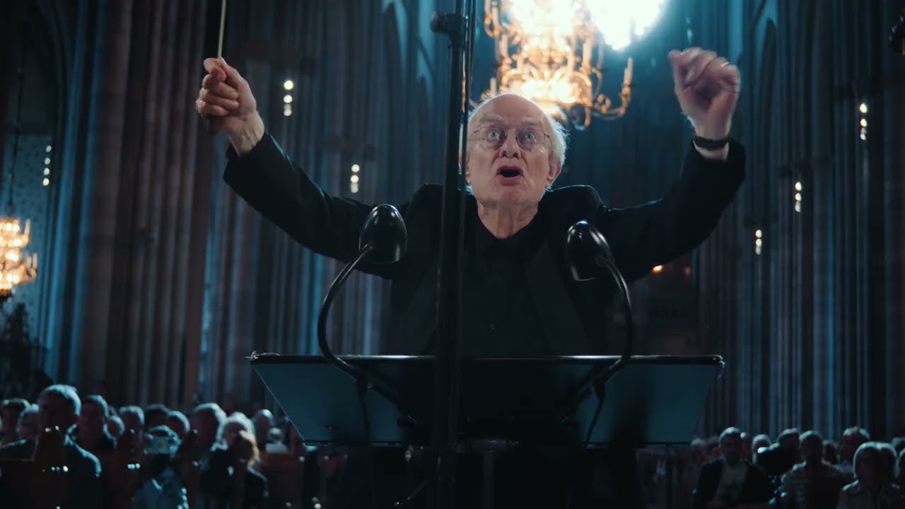 Sir John Rutter conducts Fauré's Requiem in D minor, Op. 48