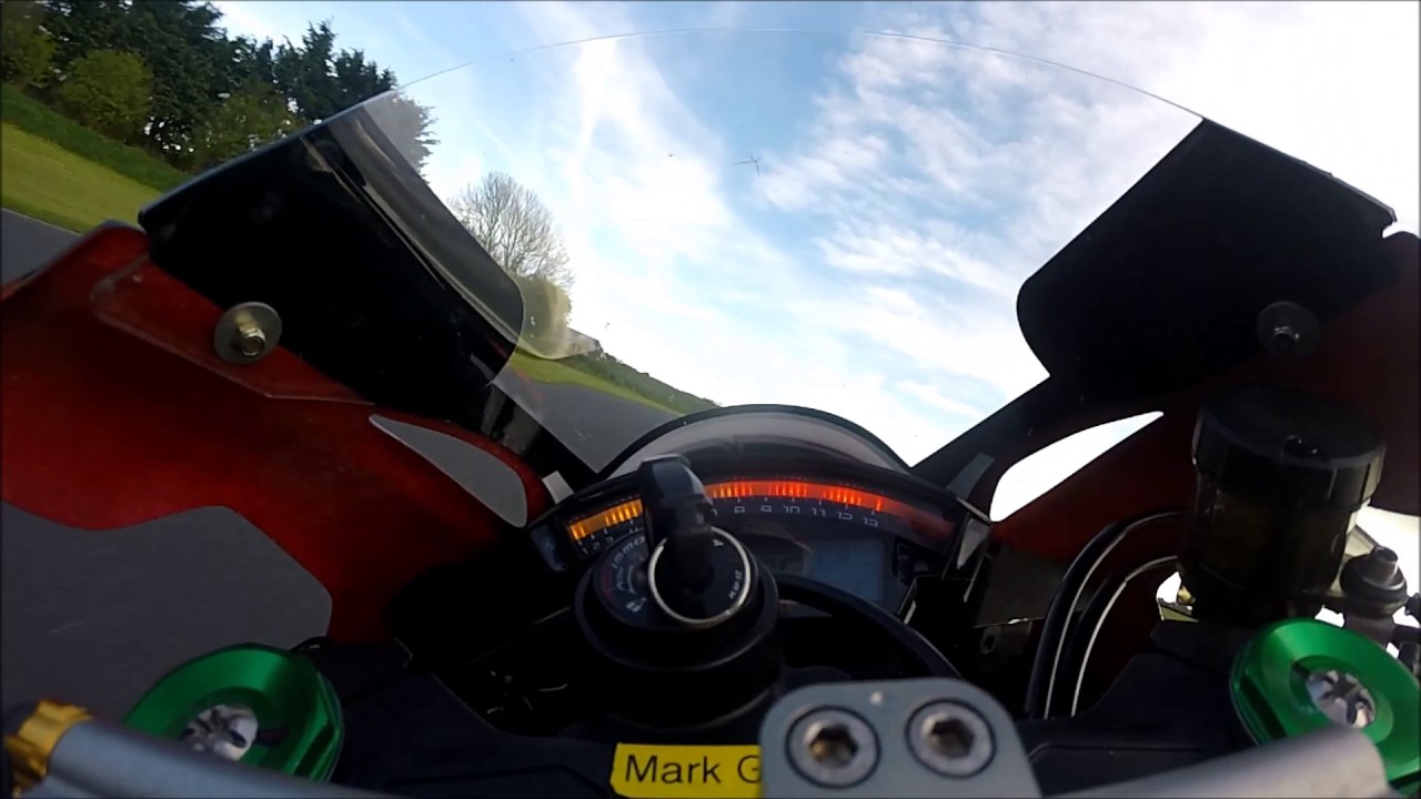 kirkistown 17-4-17 onboard superbike race 2