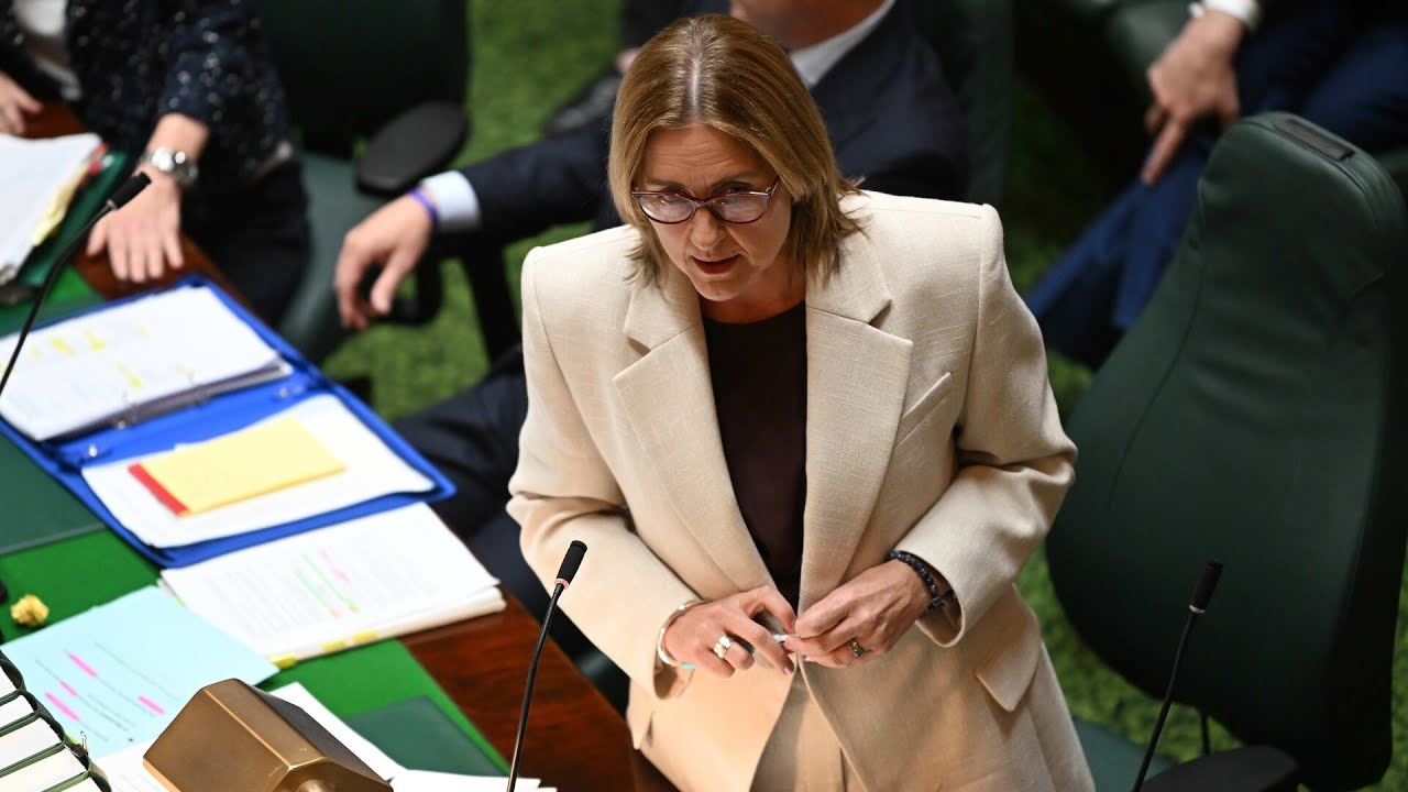 Victorian government pushes ahead with work from home laws with no small business exemptions