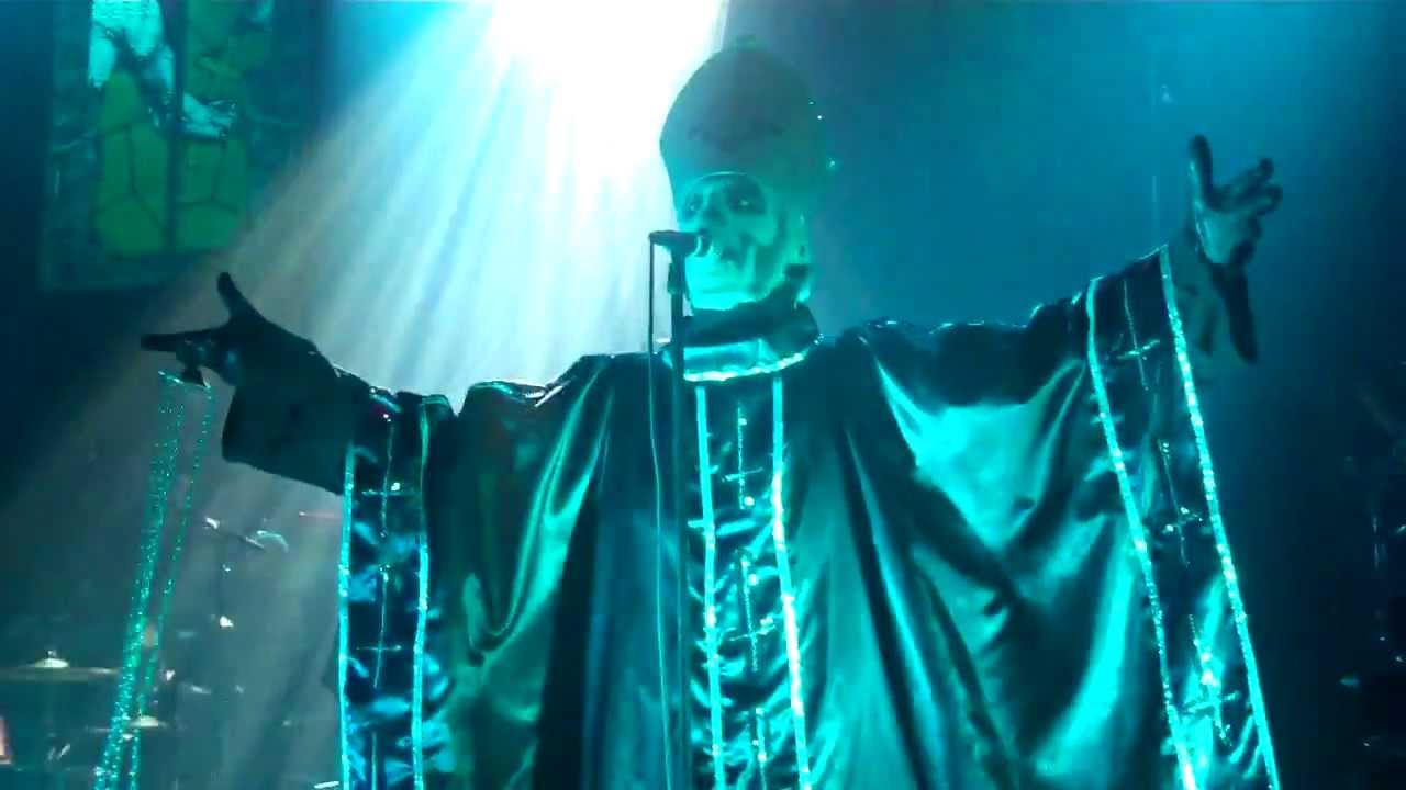 Ghost - Live at the Riviera, Chicago 4-13,  from the front row