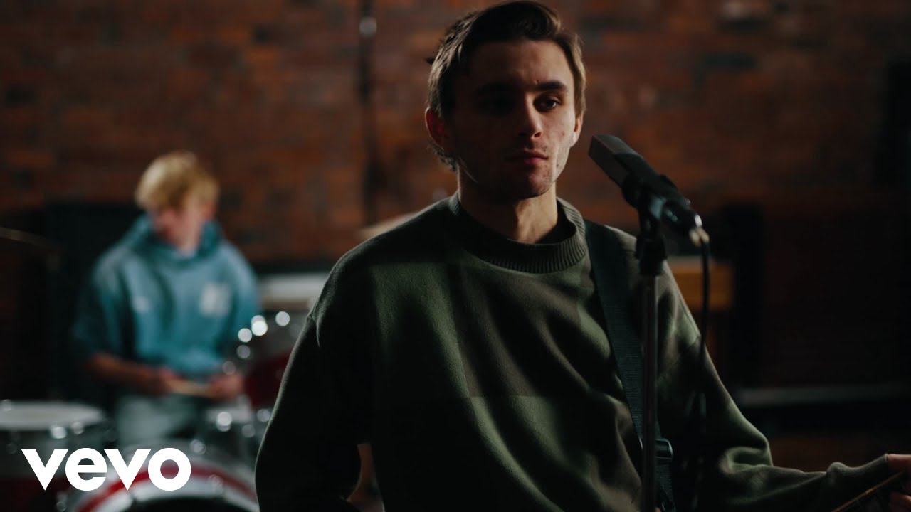 Future Talent - Hold Me Down (Official Music Video) ft. Jimmy Judge, The Greensands