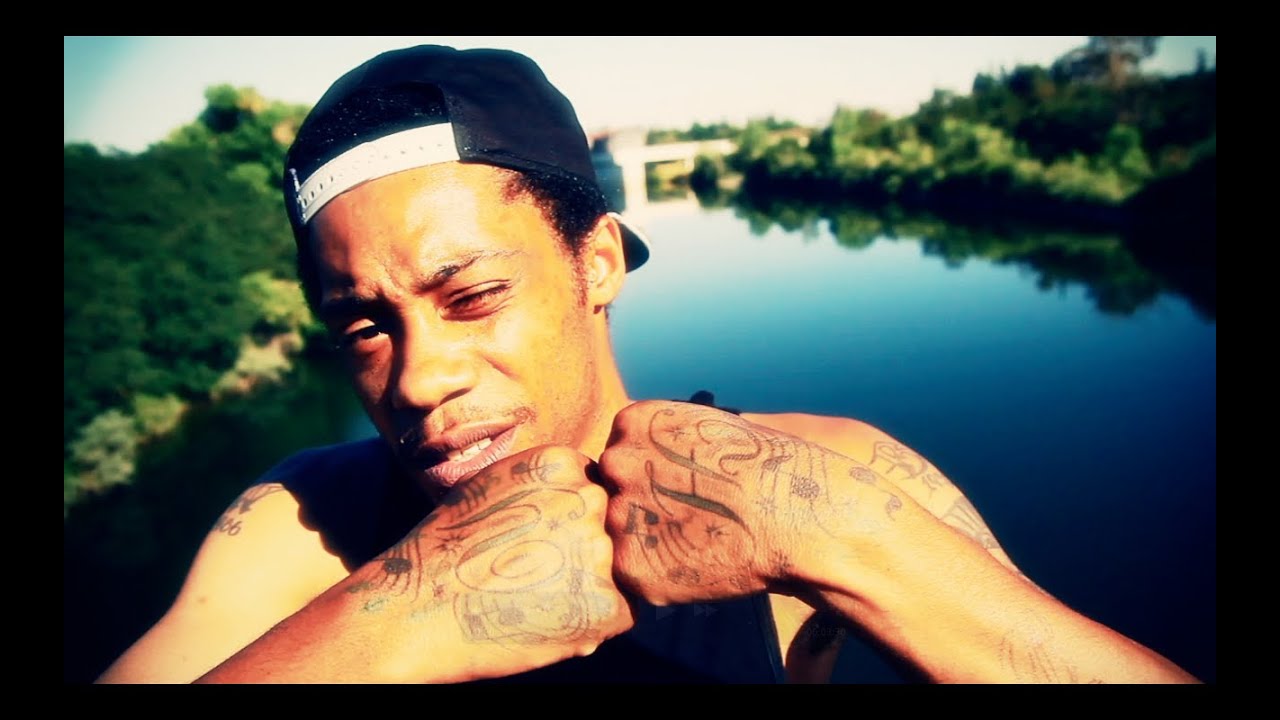 Young Gully & Kurt Kain ft. Young D, Mic C - 