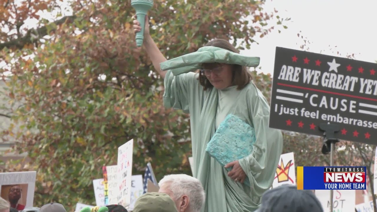 'No Kings' protest draws large crowd in downtown Rockford