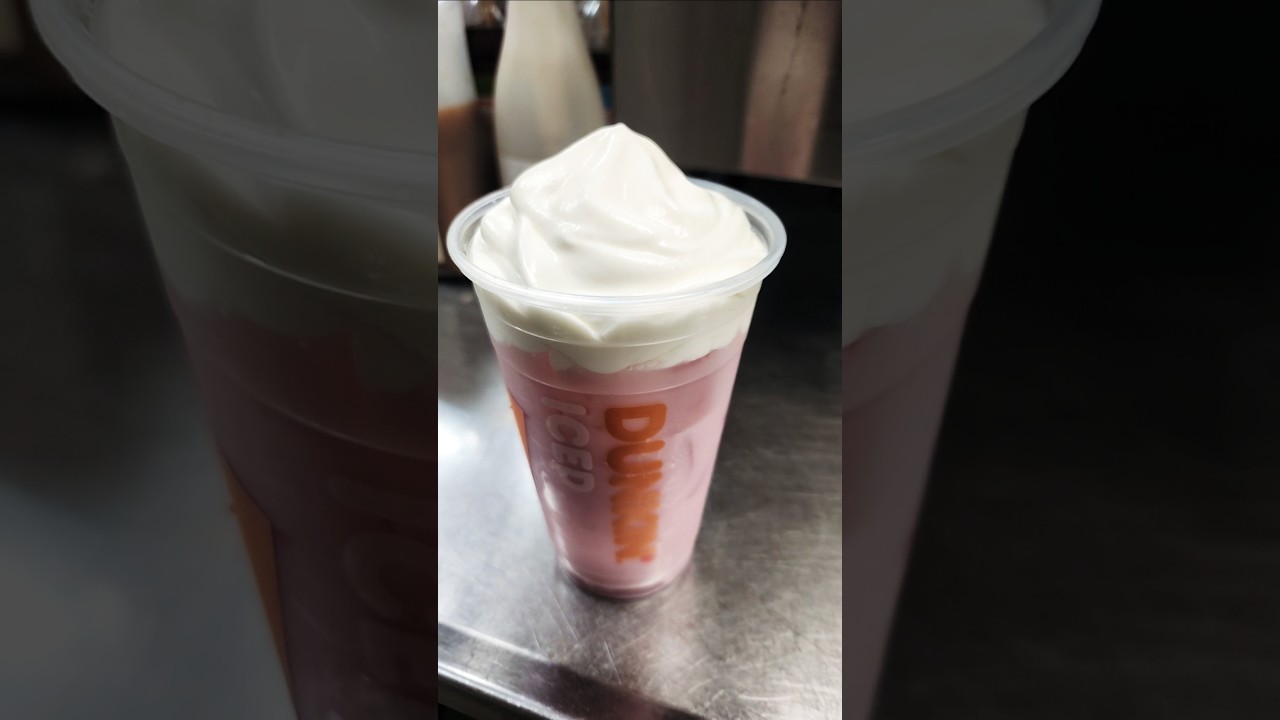 Dunkin Donuts Strawberry Dragonfruit Day Dream Refresher  @Dunkin-Donuts @dunkinph #refreshe