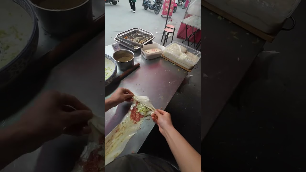Set up a stall and sell 1,000 scallion pancakes every day!