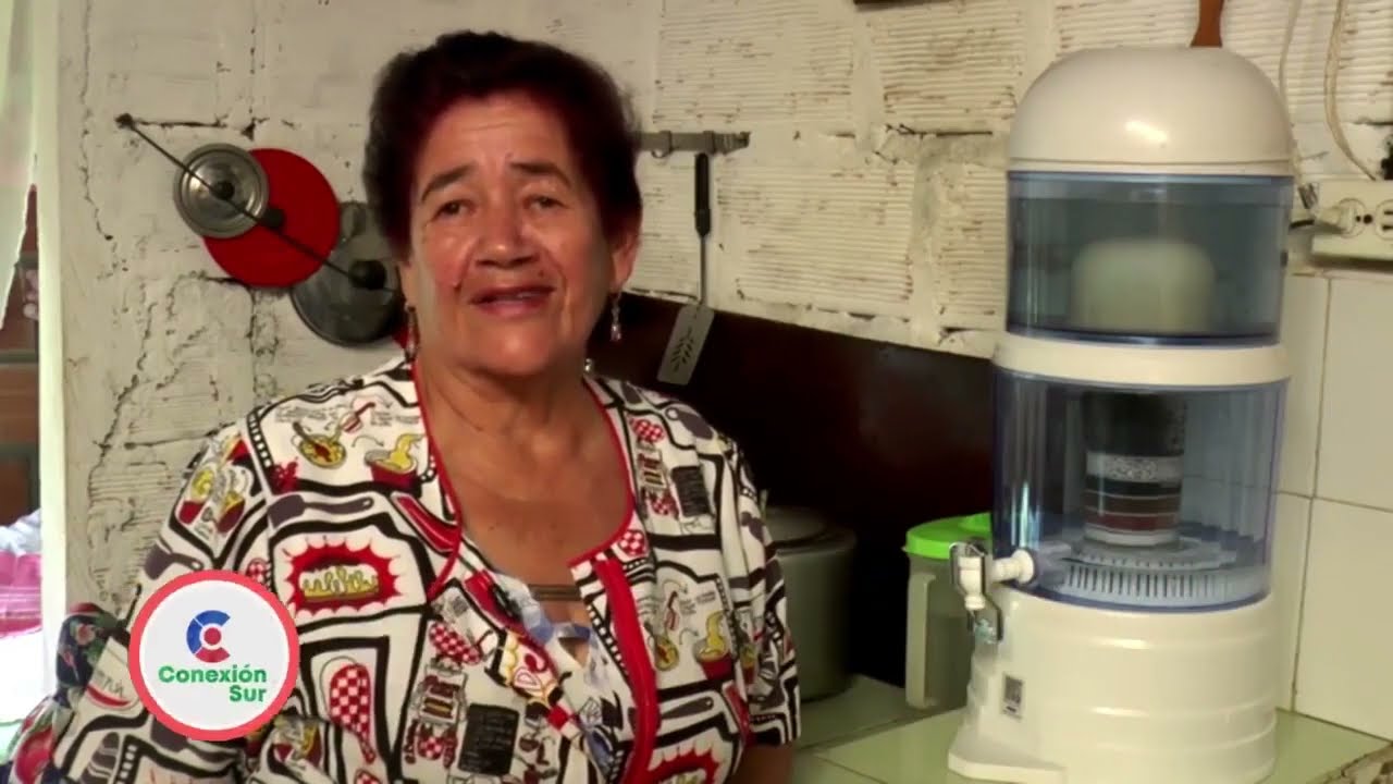 Entrega de filtros de agua en la vereda LaLejía del municipio de Andes, Antioquia.