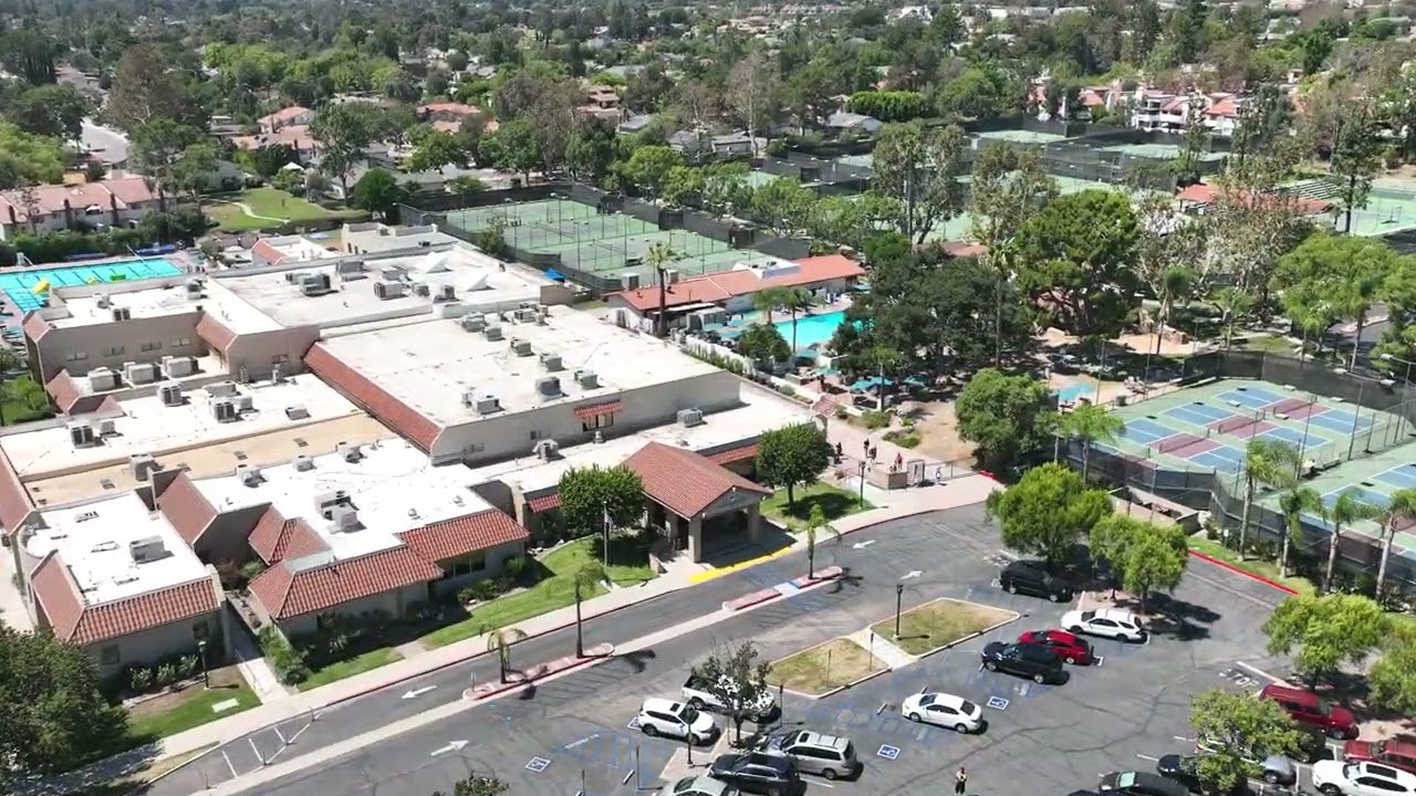 The Claremont Club