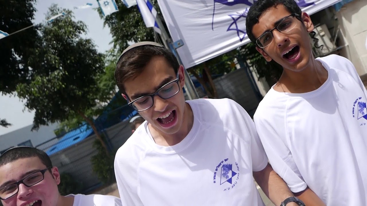 שירת הודיה בקהל עם בישיבת דרכי נעם פתח תקוה (הללויה)