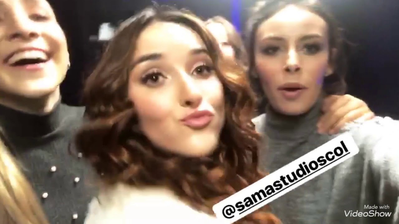 Natalia se queda dormida mientras la Peinan🤦🏻‍♀️😂