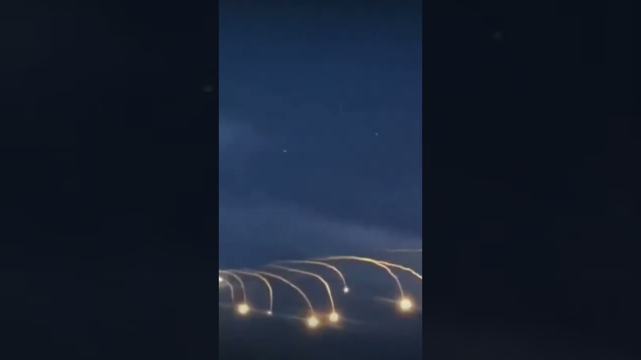 R&Uacute;SSIA E UCR&Acirc;NIA - BOMBARDEIO NOTURNO