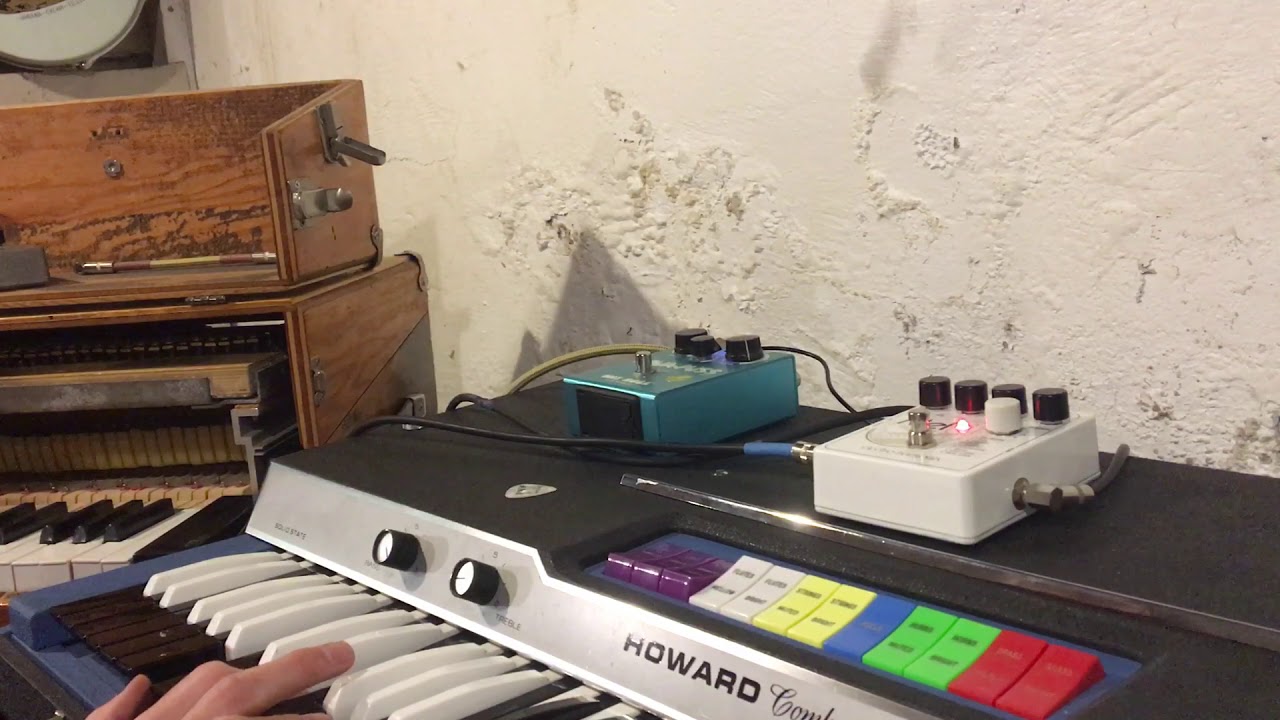 Mel 9 Brass and bass Howard combo organ