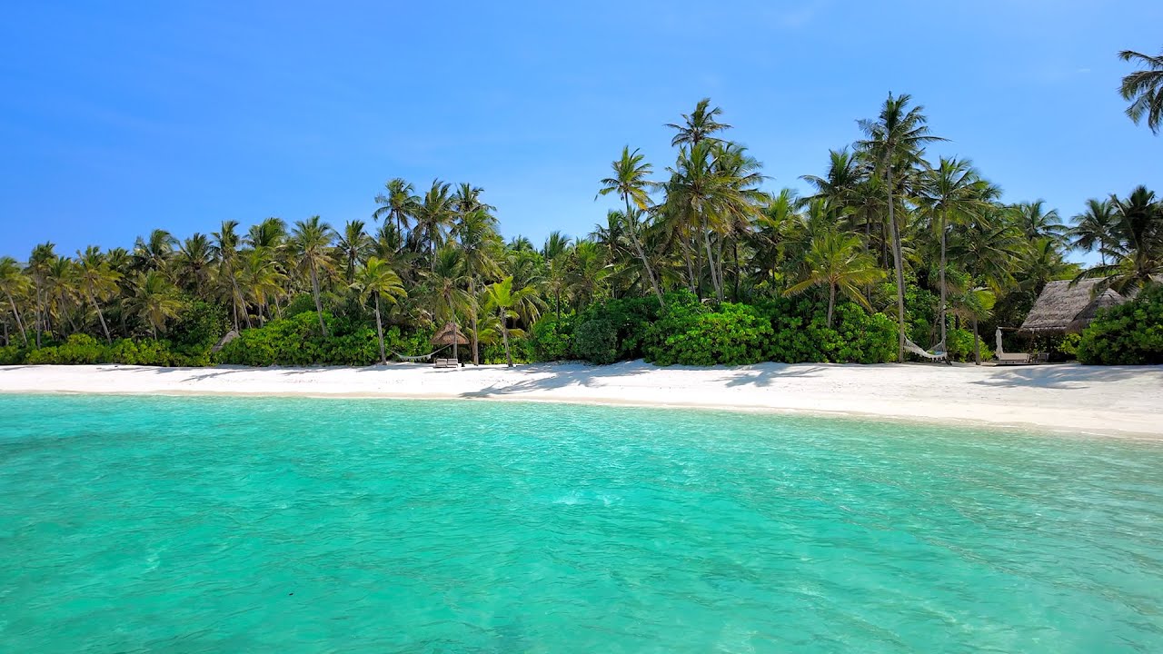 Relaxing Ocean: Calming Waves From Maldives. Ocean Sounds. Ocean Background 4K Ultra HD