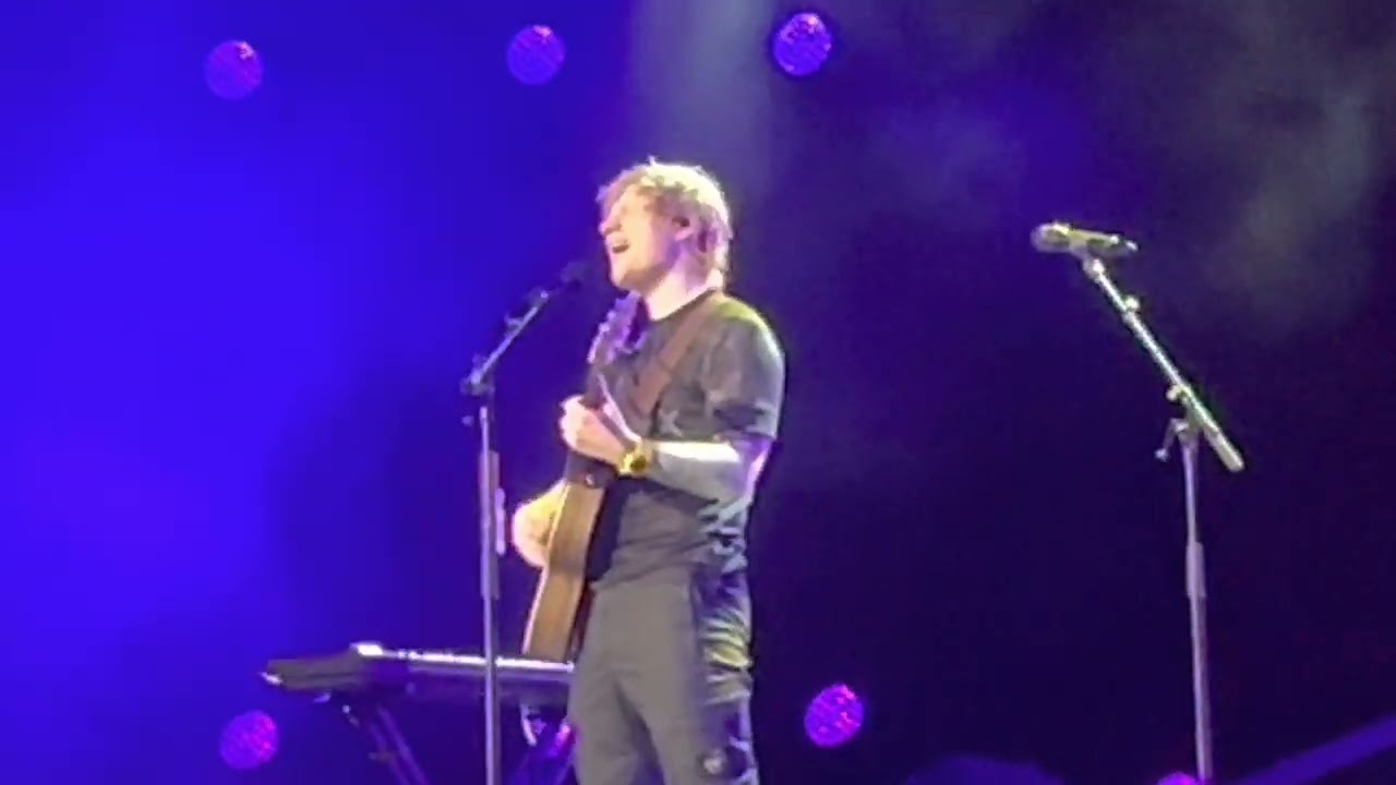 Kiss Me - Ed Sheeran - London 25/03/23