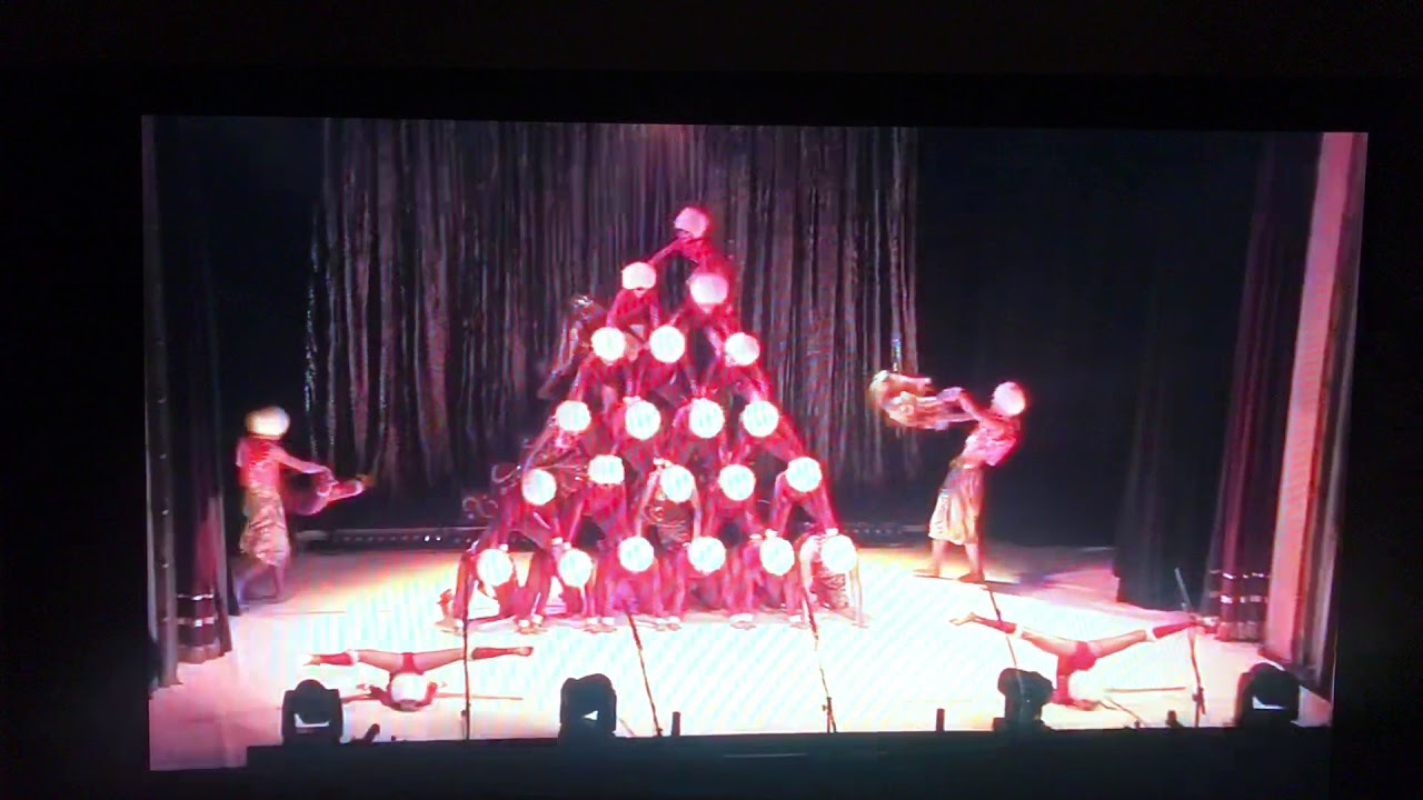 Russian Acro 'Hitting the Heights' 2017